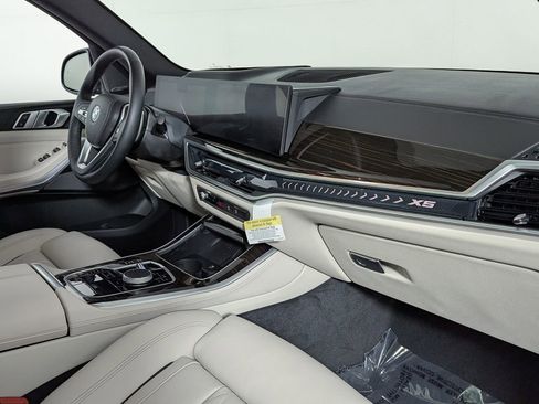 Certified 2024 BMW X5 xDrive40i w/ Premium Package image 30