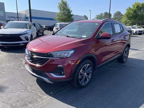 Used 2021 Buick Encore GX Select w/ Advanced Technology Package FWD image 3
