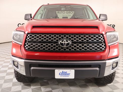 Used 2017 Toyota Tundra SR5 w/ SR5 Upgrade Package AWD/4WD image 10