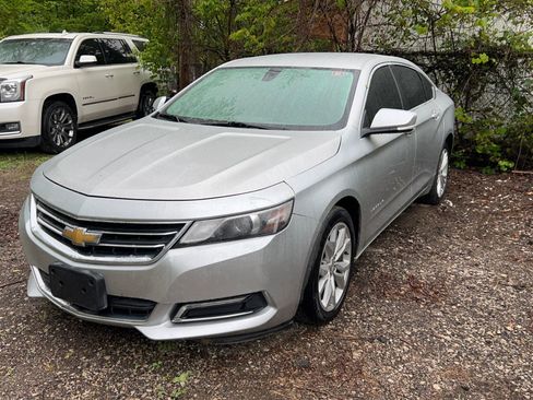 Used 2019 Chevrolet Impala LT FWD image 1
