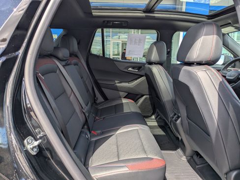 Certified 2026 Chevrolet Equinox RS w/ Convenience Package III image 43