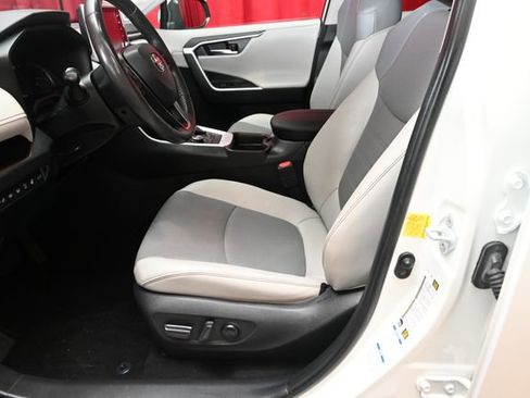 Certified 2020 Toyota RAV4 Limited image 2