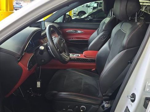 Used 2022 Genesis GV70 3.5T Sport w/ Sport Prestige Package image 3