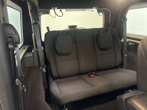 Used 2022 Jeep Wrangler Willys image 24
