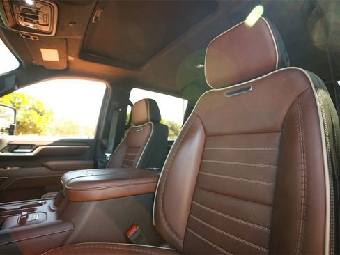 Used 2024 GMC Sierra 2500 Denali Ultimate image 41