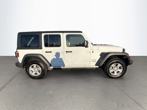 Used 2021 Jeep Wrangler Unlimited Sport image 2
