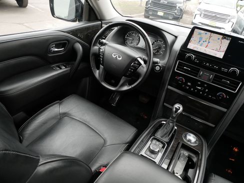 Used 2024 INFINITI QX80 Luxe image 9