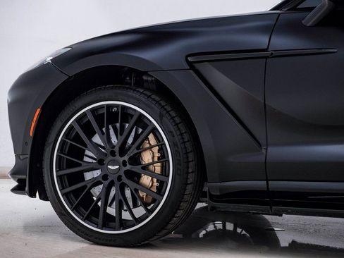 Used 2023 Aston Martin DBX 707 image 13