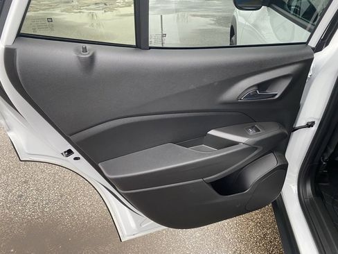 Used 2024 Chevrolet Trax ACTIV w/ Driver Confidence Package image 23