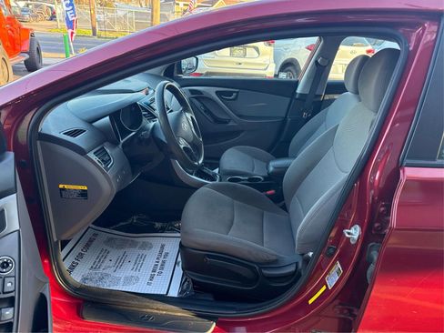 Used 2016 Hyundai Elantra SE w/ Option Group 02 image 9