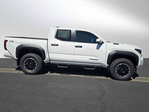 New 2026 Toyota Tacoma TRD Off-Road image 2