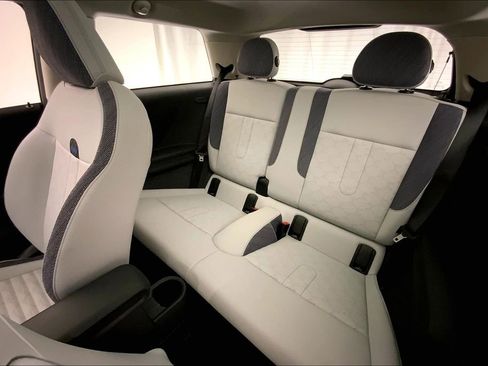 Certified 2025 MINI Cooper S image 14