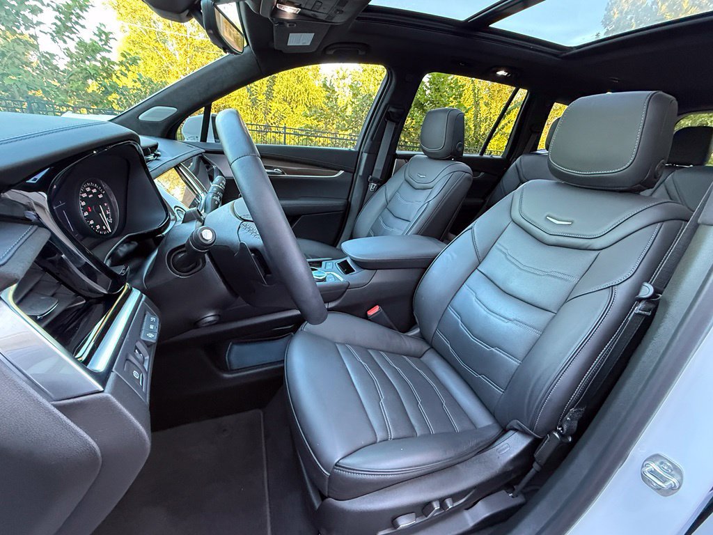 Used 2024 Cadillac XT6 Premium Luxury w/ Platinum Package AWD/4WD image 27