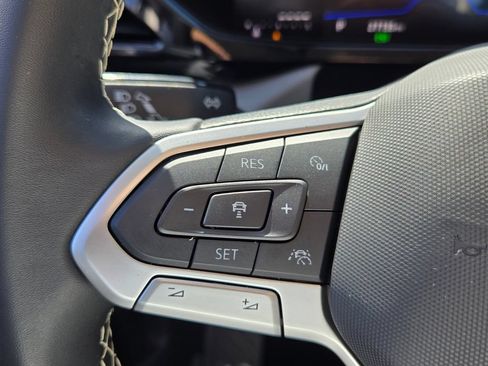 Certified 2024 Volkswagen Taos S FWD image 24