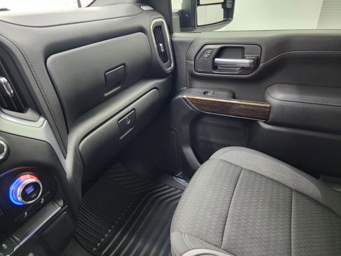 Used 2023 GMC Sierra 2500 SLE w/ SLE Convenience Package image 13