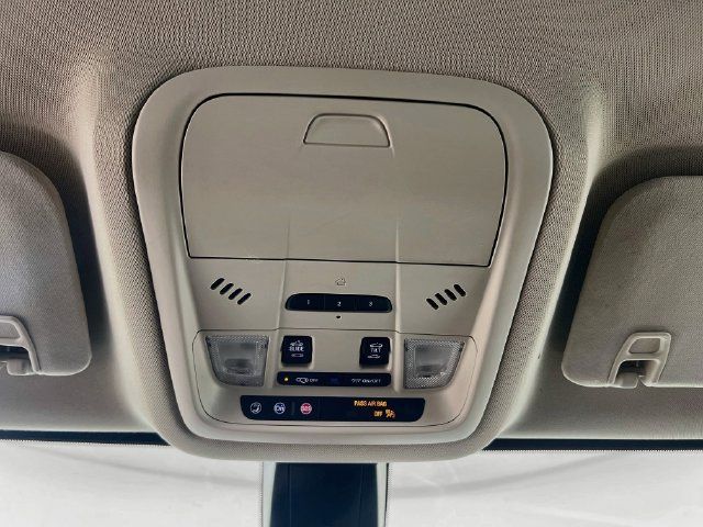 Used 2023 GMC Acadia Denali AWD/4WD image 20