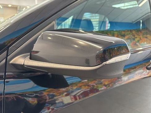 Used 2022 Chevrolet Equinox RS w/ RS Leather Package AWD/4WD image 15