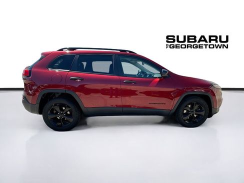 Used 2016 Jeep Cherokee Sport image 8