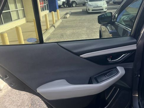 Used 2022 Subaru Outback Premium image 15