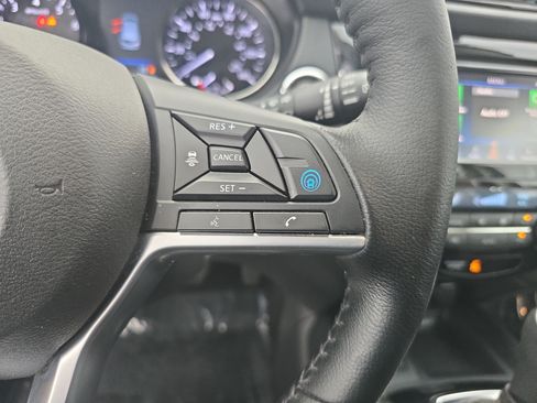 Certified 2022 Nissan Rogue Sport SL w/ Premium Package AWD/4WD image 17