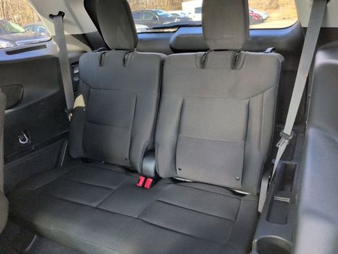 Used 2023 Ford Explorer XLT w/ Class IV Trailer Tow Package image 36