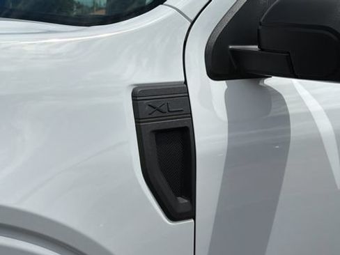 Used 2022 Ford Maverick XL FWD image 11