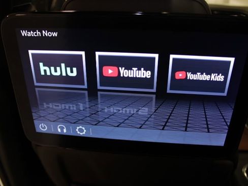 Used 2023 GMC Yukon Denali Ultimate image 65