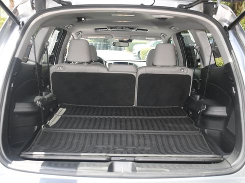 Used 2017 Honda Pilot Touring image 19