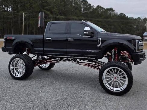 Used 2019 Ford F250 4x4 Crew Cab Super Duty image 3