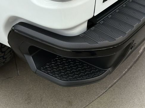 Used 2024 GMC Sierra 2500 AT4X image 19