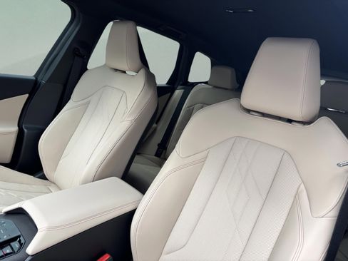 Used 2026 BMW X3 xDrive30 w/ Convenience Package image 22