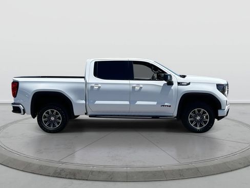 Used 2024 GMC Sierra 1500 AT4 w/ Technology Package AWD/4WD image 9