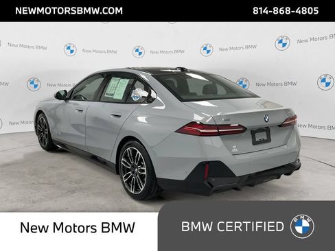 Used 2024 BMW 540i xDrive w/ Premium Package AWD/4WD image 2