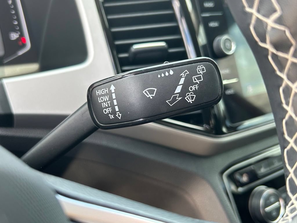 Certified 2023 Volkswagen Atlas SE FWD image 23