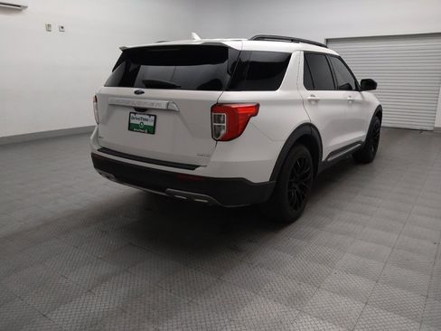 Used 2020 Ford Explorer XLT w/ Equipment Group 202A RWD image 9