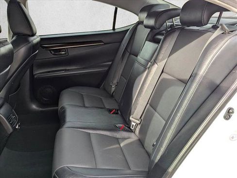 Used 2016 Lexus ES 350 w/ Premium Package w/Wood Trim image 20