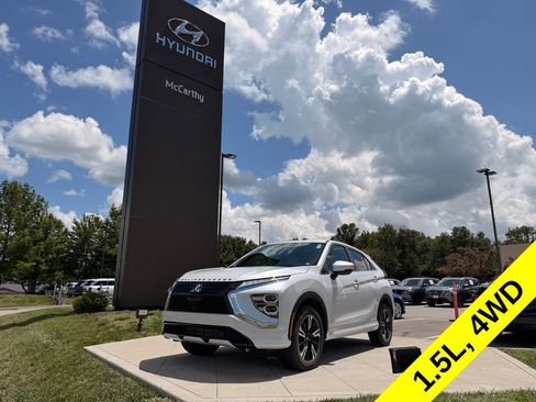 Used 2023 Mitsubishi Eclipse Cross SEL AWD/4WD image 1