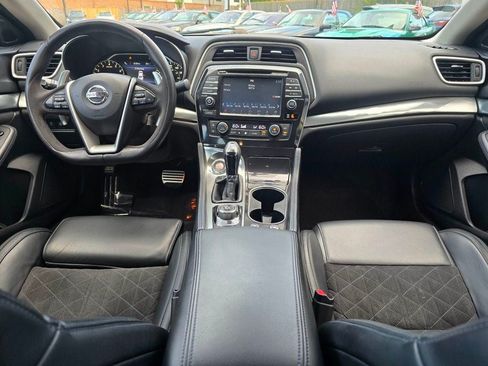 Used 2016 Nissan Maxima SR FWD image 16