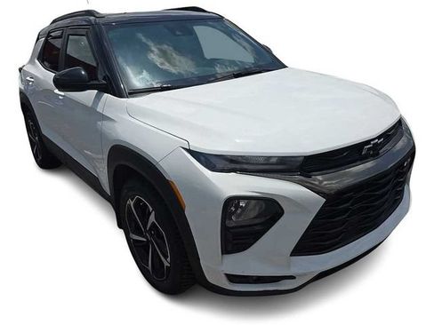 Used 2023 Chevrolet TrailBlazer RS w/ Convenience Package FWD image 3