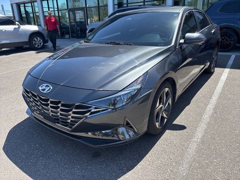 Used 2023 Hyundai Elantra Limited image 1