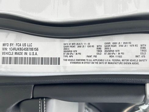 New 2025 Jeep Grand Cherokee L Limited image 24