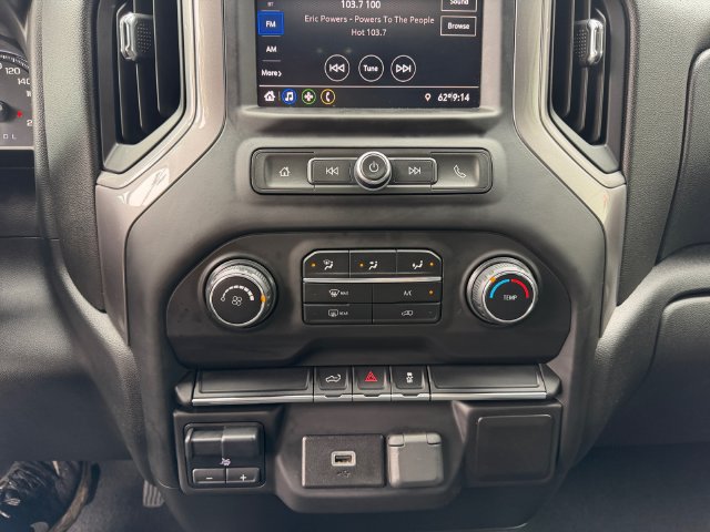 Used 2020 Chevrolet Silverado 1500 Custom w/ Custom Value Package AWD/4WD image 17