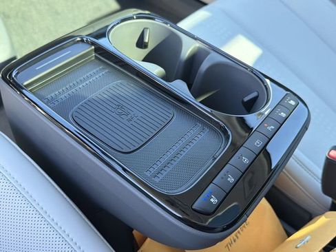 New 2026 Hyundai Ioniq 5 Limited image 32