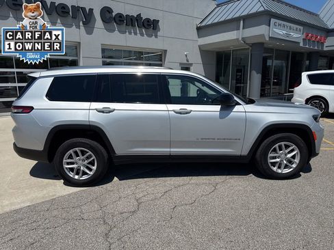 Used 2023 Jeep Grand Cherokee L Laredo AWD/4WD image 4