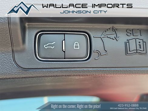 Used 2023 Ford Explorer XLT image 51