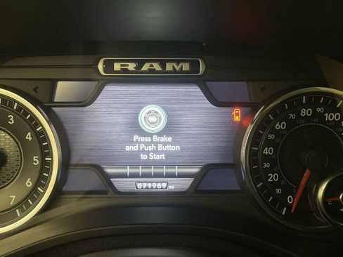 Used 2019 RAM 1500 Big Horn AWD/4WD image 6