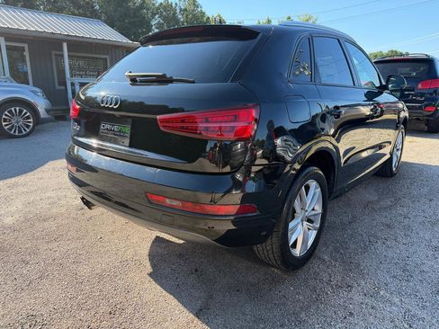 Used 2017 Audi Q3 2.0T Premium FWD image 5