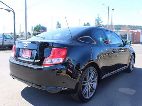 Used 2013 Scion tC image 6