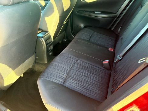 Used 2018 Nissan Sentra SV image 28