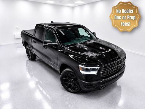 Used 2023 RAM 1500 Laramie AWD/4WD image 2